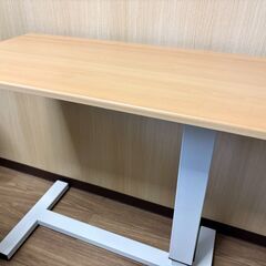 昇降式 サイドテーブル（高さ70〜100cm 無段階調節 / キャスター付き）の画像