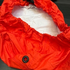 新品未使用デイパックカバー20Lオレンジの画像