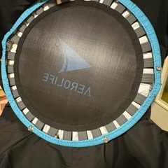 【メッセージやり取り中】トランポリンの画像