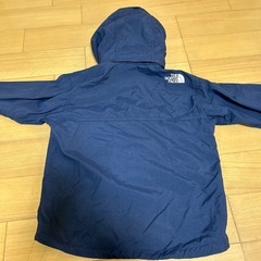 THE NORTH FACE ネイビー ジャケット 130の画像