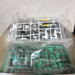 プラモデルキット E5HAYABUSA&E5YAMANOTEの画像