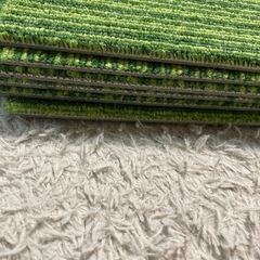 美品　カーペットタイル24枚　緑の画像