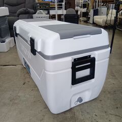 セール開催中！表示価格からさらに15～50％OFF！（サルベージ品を除く）IGLOO  MAXCOLD クーラーボックス　156Lの画像