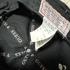 guessキャップの画像