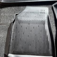 TOYOTA トヨタ NOAH ノア スノー レジャー用フロアマット 縁高タイプ フロント リヤ 2列目 セット 未使用 ZWR90の画像