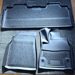 TOYOTA トヨタ NOAH ノア スノー レジャー用フロアマット 縁高タイプ フロント リヤ 2列目 セット 未使用 ZWR90の画像