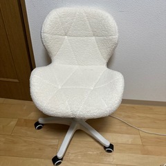 Amazon先月買いました　疲れない ボア　オフィスチェア  事務椅子  の画像