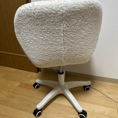 Amazon先月買いました　疲れない ボア　オフィスチェア  事務椅子  の画像