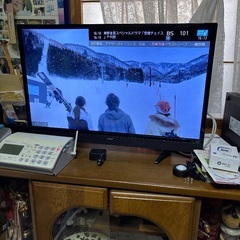 maxzen32型ハイビジョン液晶テレビの画像