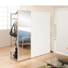 ハンガーラック　仕切りの画像