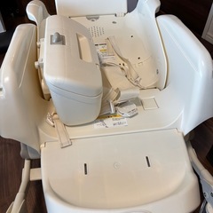 コンビ　ネムリラ　電動　ハイローチェアの画像