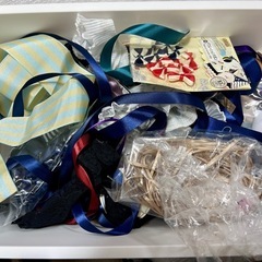 リボンやレースのセットの画像