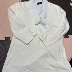 レディース　　トップスの画像