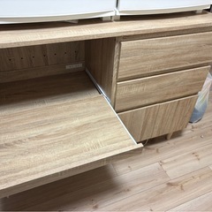 LOWYA 食器棚の画像