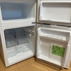 COMFEE’ 冷蔵庫 90L ホワイト（RCT90WH/E）の画像