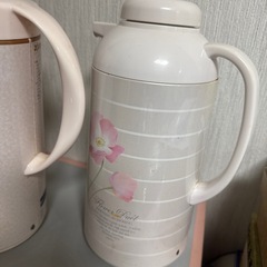 象印　1リットルのポット2つの画像