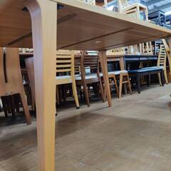 【愛品倶楽部柏店】IDC大塚家具 ダイニングテーブル ハイヒール 奥山清行デザインの画像