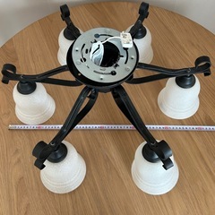 シャンデリア　家具の画像
