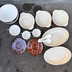 洋風食器セットの画像