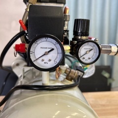 ASTRO PRODUCTS 30L 静音エアコンプレッサーほか　エアーツールの画像