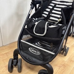 GRACO ストライプデザイン ベビーカーの画像