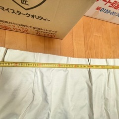 カーテンの画像