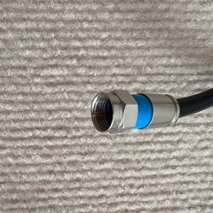 テレビ アンテナ2分配器＋アンテナケーブルの画像