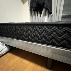 セミダブルベッド
の画像