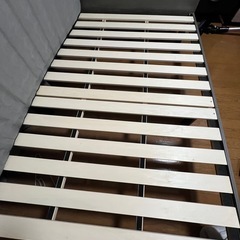 セミダブルベッド
の画像