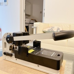 カール CARL 強力パンチ HD-520N
の画像