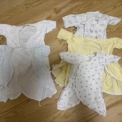 ベビー肌着セット 多様なデザイン 32着の画像