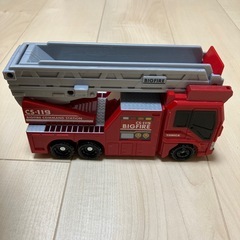 トミカワールド変形出動！ビックファイヤー&コマンドステーション
　　　　の画像