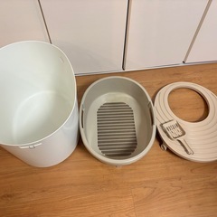 アイリスオーヤマ上から猫トイレホワイトの画像