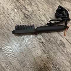 ヘアアイロン　ストレートアイロン　ブラシ型の画像