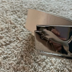 PUMA ホワイトレザーベルトの画像