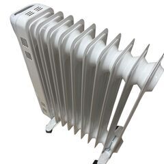 アイリスオーヤマ オイルヒーター 2023年製 POH-1210KS-W 動作OKの画像