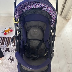 コンビ　ベビーカーの画像