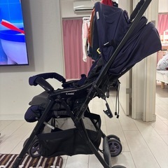 コンビ　ベビーカーの画像