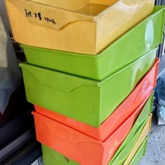 【汚れ傷多】プラスチックケース　９個まとめての画像