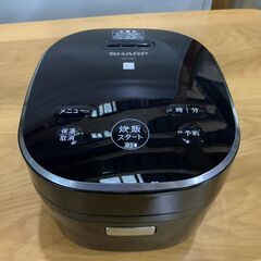 炊飯器 3合炊き シャープ 2019年製の画像