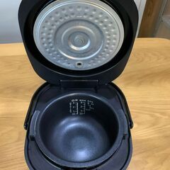 炊飯器 3合炊き シャープ 2019年製の画像
