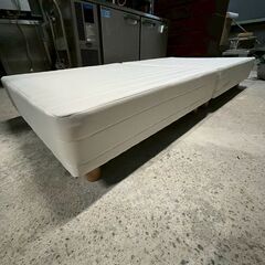 【ジモティ限定特価】 二分割脚付 マットレス シングルサイズ ホワイト 寝具 シングルベッド A1082Gの画像