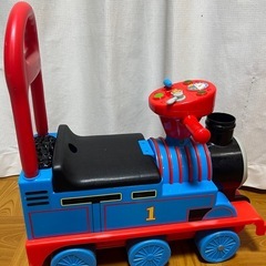 トーマス 乗用玩具の画像