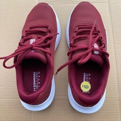 スニーカーの画像