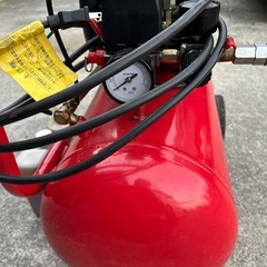 アストロ　エアコンプレッサー　AP エアー　コンプレッサー　39L AP040777 2.0HPの画像