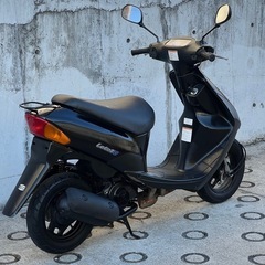 大人気セール‼️安心のバッテリー新品✨️前後タイヤまだまだ山あり🗻嬉しいシート張替え♪オイル満タン補充済み🈵オイル交換不要⭕️継ぎ足しだけで🆗2サイクルでパワフルな走り💨CA1PAレッツ2✴の画像