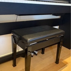 電子ピアノ　カシオの画像