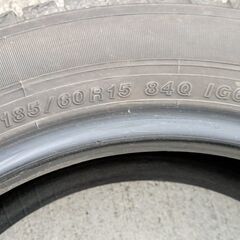 ヨコハマ冬タイヤ１８５／６０Ｒ１５　４本セットの画像