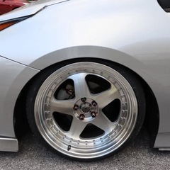 【値下げ交渉歓迎】深リム18インチ　pcd100　9J+30 タイヤ２本新品　の画像