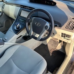 プリウス　S LEDエディション　平成23年　人気のむらさきの画像